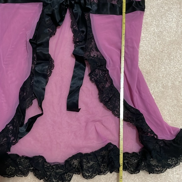 Victoria’s Secret sheer tie front purple with black lace baby doll night dress - Picture 9 of 9